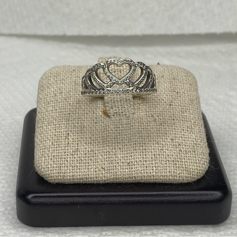 Authentic Pandora Tiara of Hearts Ring